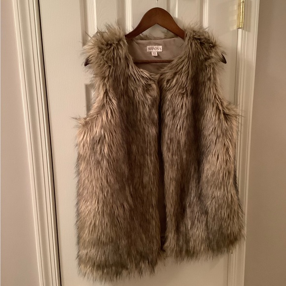 MERONA Faux Golden Island Fox Fur Vest Size Medium - Picture 13 of 16
